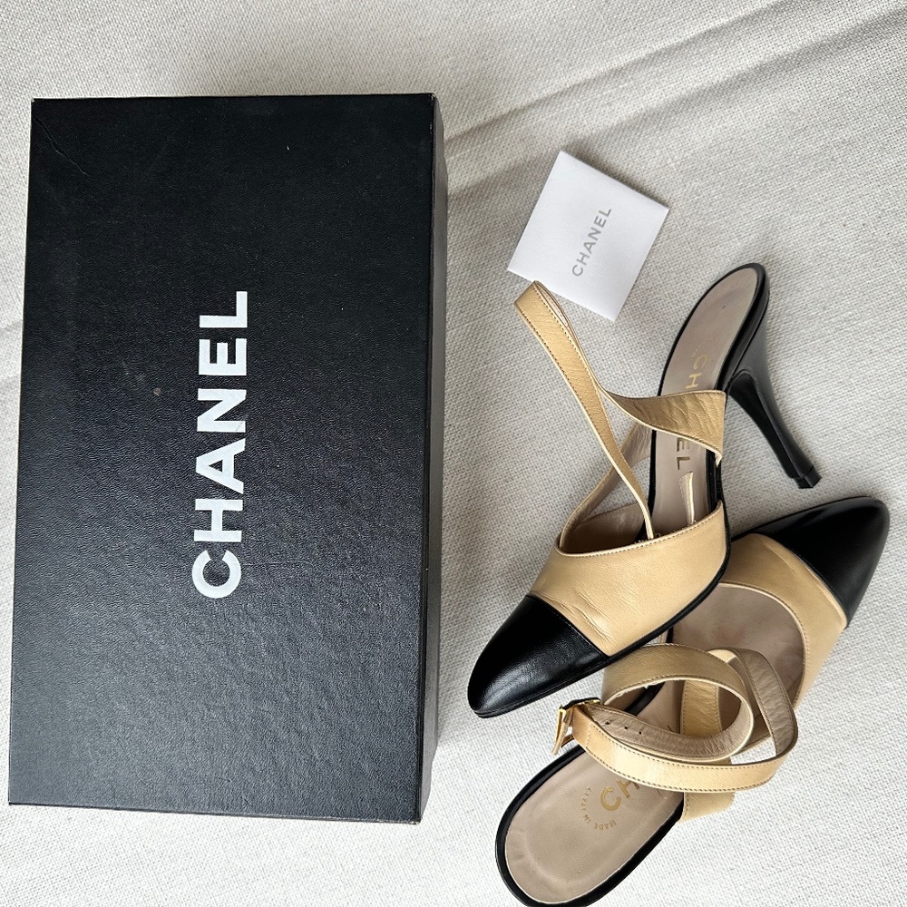 CHANEL heels - Picture 2 of 7